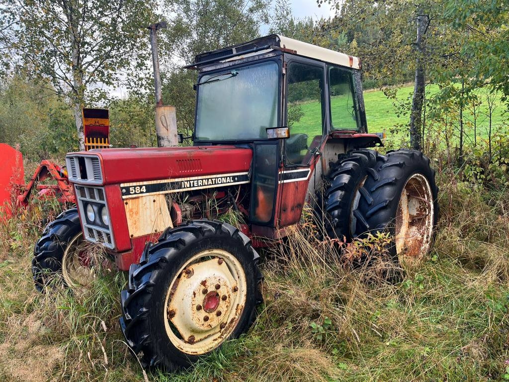 International Harvester 584 4WD - Traktor: bilde 1 International Harvester 584 4WD - Traktor: bilde 1