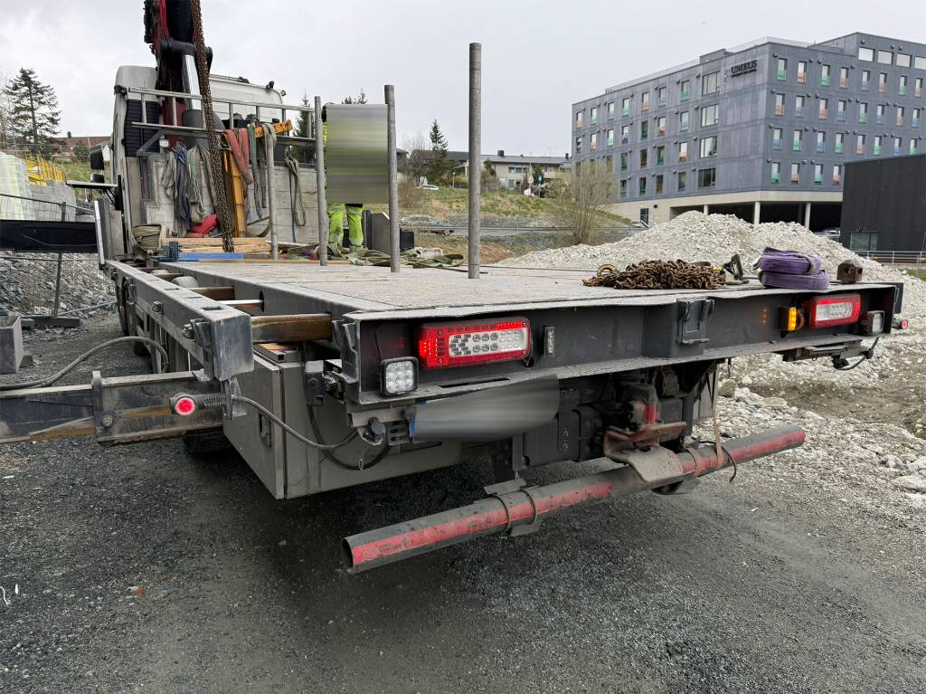 Volvo FH 550 8x4 HMF 95 t/m jibb - Kranbil: bilde 4 Volvo FH 550 8x4 HMF 95 t/m jibb - Kranbil: bilde 4