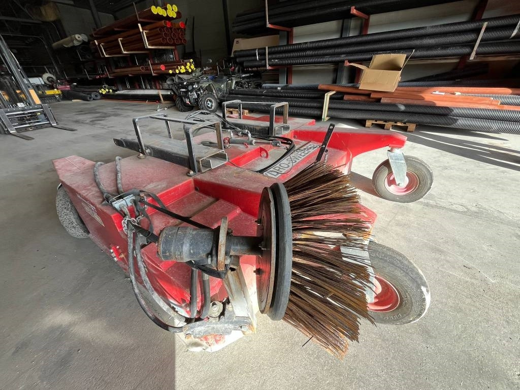 Westbjorn Hydro-Sweeper 2000 SSH - Kostemaskin: bilde 5 Westbjorn Hydro-Sweeper 2000 SSH - Kostemaskin: bilde 5