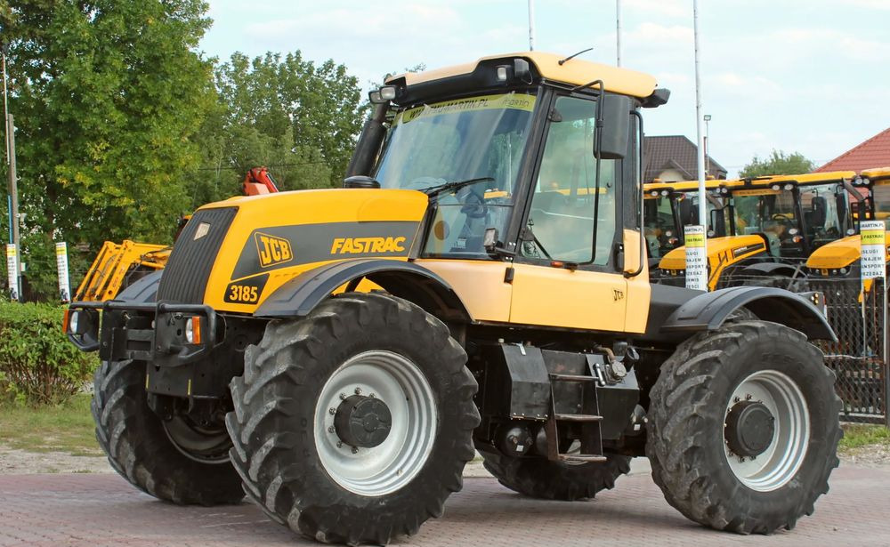 JCB Fastrac 3185 - Traktor: bilde 2 JCB Fastrac 3185 - Traktor: bilde 2