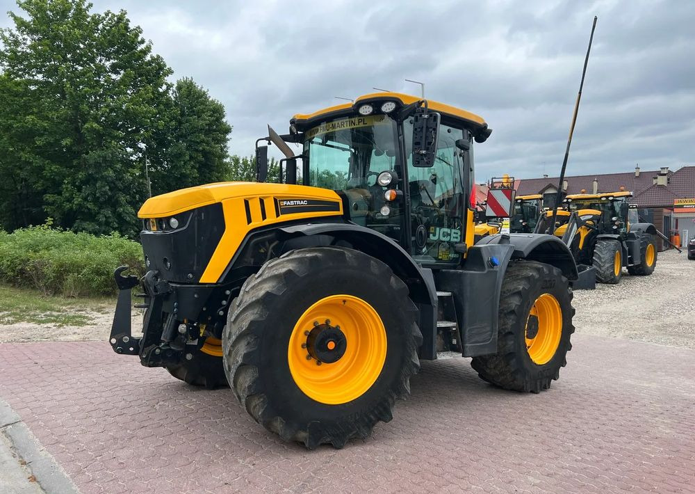 JCB Fastrac 4220 - Traktor: bilde 1 JCB Fastrac 4220 - Traktor: bilde 1