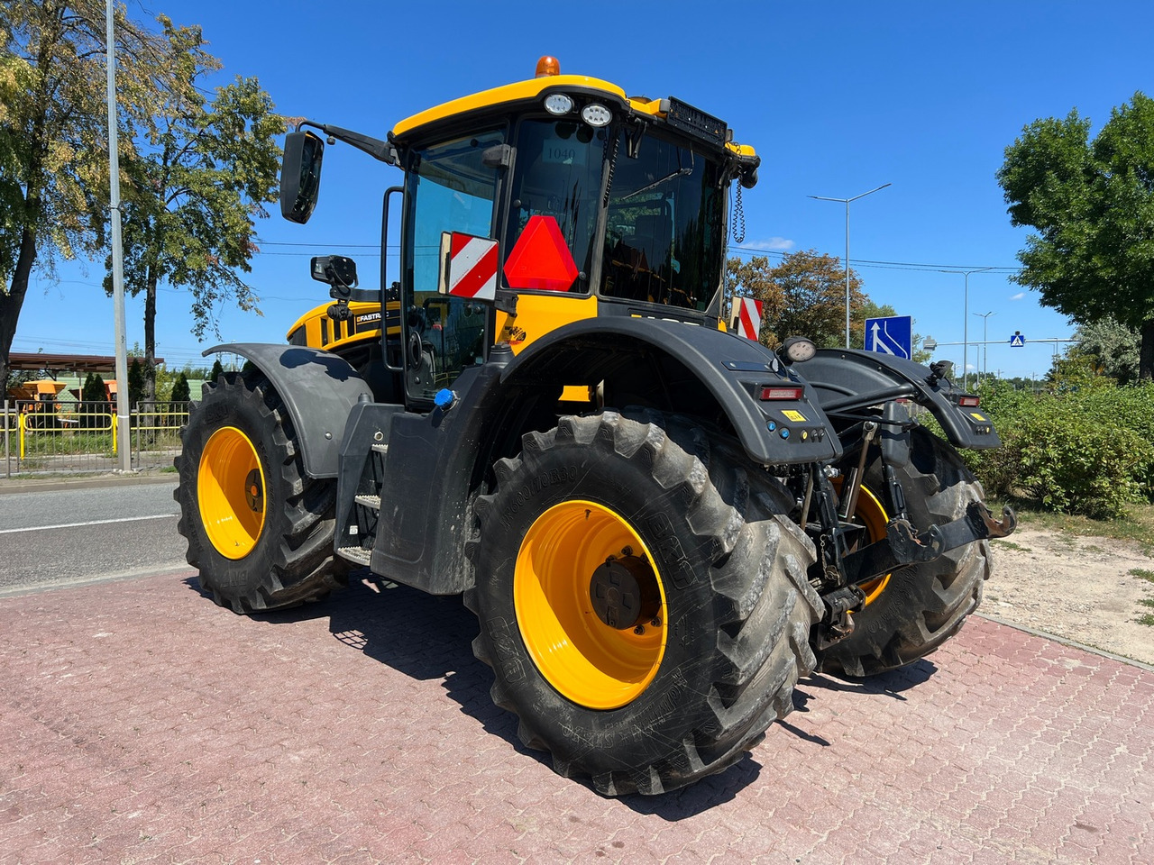 JCB Fastrac 4220 - Traktor: bilde 3 JCB Fastrac 4220 - Traktor: bilde 3