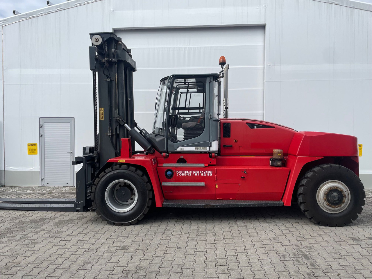 Kalmar DCG160-12 - Container loader: bilde 1 Kalmar DCG160-12 - Container loader: bilde 1