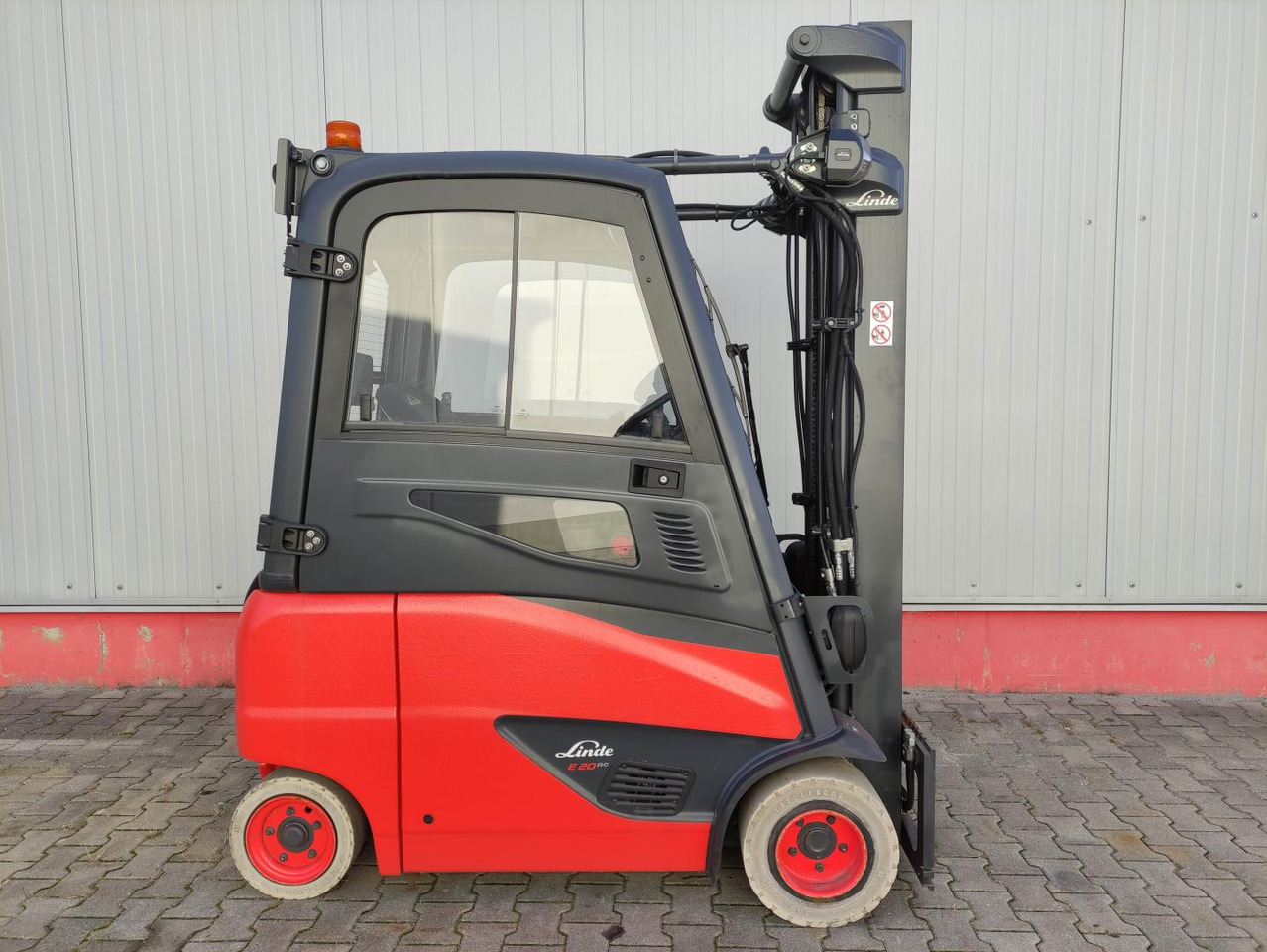 Linde E20PH-02-386-EVO - El-truck: bilde 2 Linde E20PH-02-386-EVO - El-truck: bilde 2