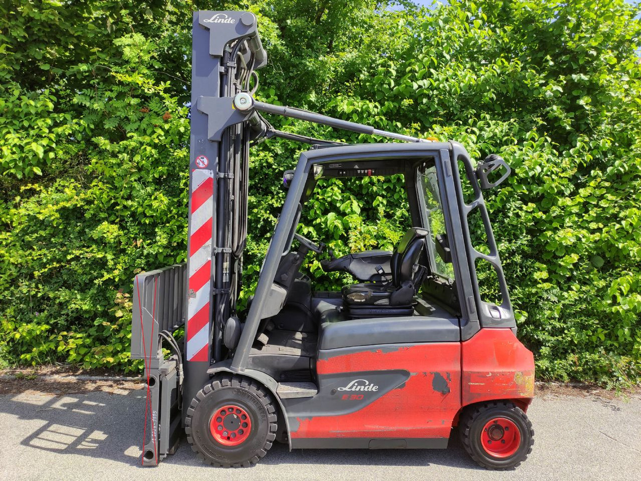 Linde E30-01-387 - El-truck: bilde 1 Linde E30-01-387 - El-truck: bilde 1