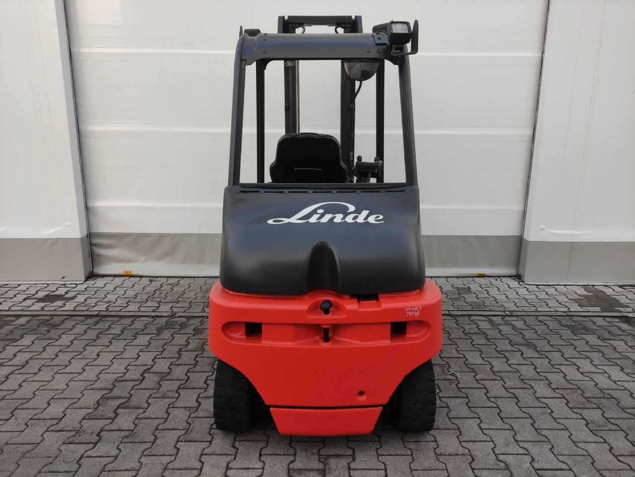 Linde E30-336-03 (LACK NEU) - El-truck: bilde 4 Linde E30-336-03 (LACK NEU) - El-truck: bilde 4