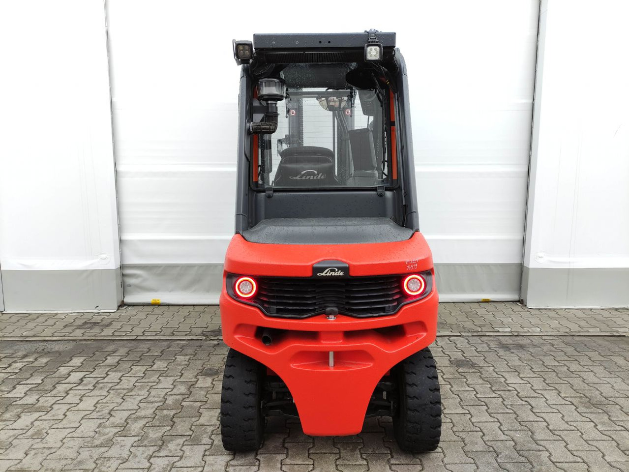 Linde H35D-01-120 (LACK NEU) - Dieseltruck: bilde 4 Linde H35D-01-120 (LACK NEU) - Dieseltruck: bilde 4