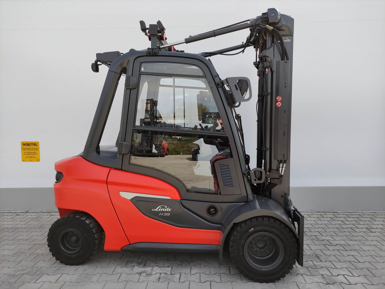 Linde H35D-01-120 (LACK NEU) - Dieseltruck: bilde 2 Linde H35D-01-120 (LACK NEU) - Dieseltruck: bilde 2