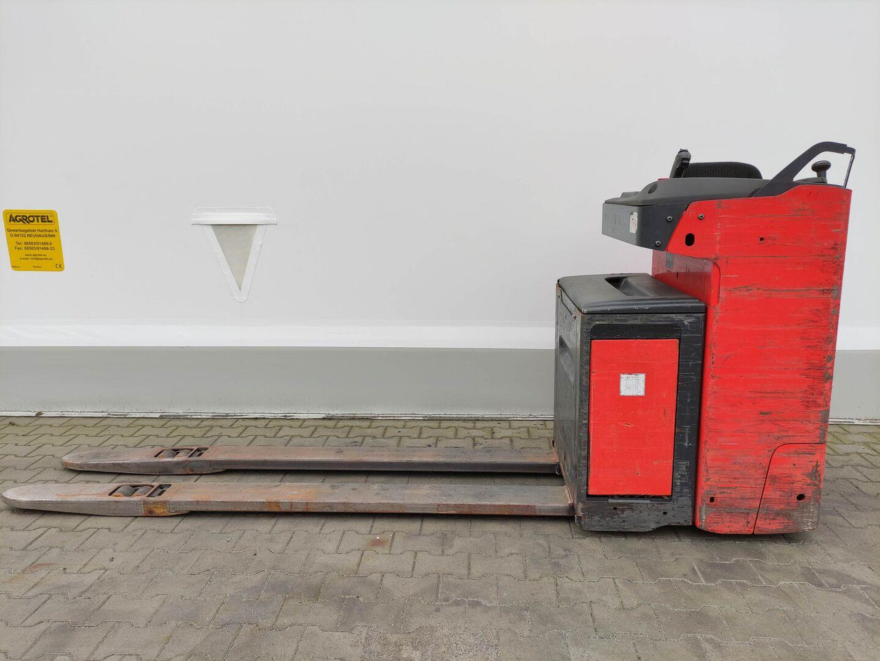 Linde T25R (mit Sitz) - Lavtløftende truck: bilde 1 Linde T25R (mit Sitz) - Lavtløftende truck: bilde 1