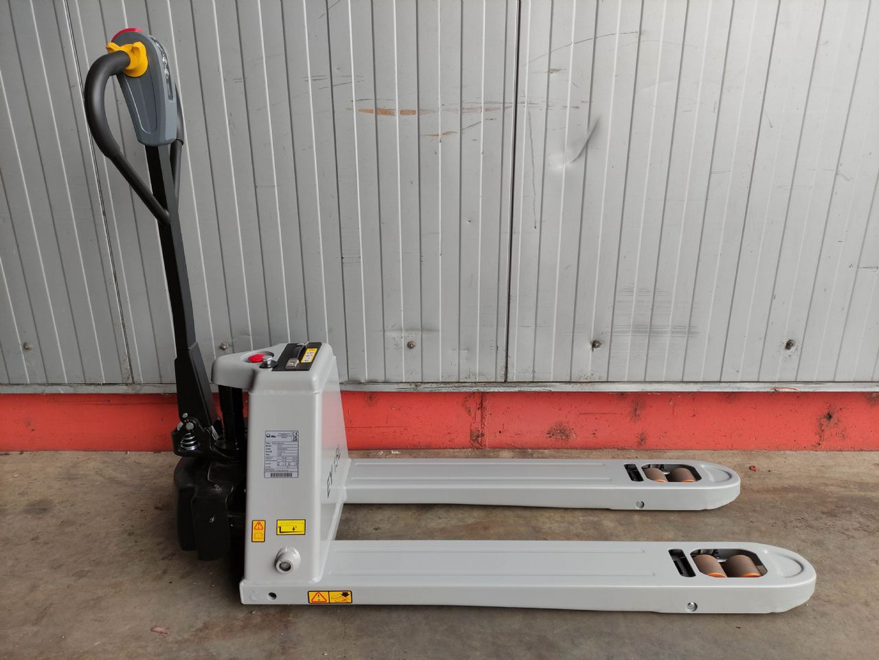 Pramac EY15L *NEU* - Lavtløftende truck: bilde 2 Pramac EY15L *NEU* - Lavtløftende truck: bilde 2