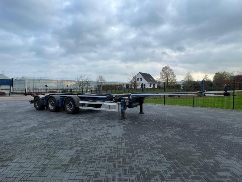 Renders ROC 16.27 CC X-STEERING, ALLE AANSLUITINGEN, APK. - Container-transport/ Vekselflak semitrailer: bilde 1 Renders ROC 16.27 CC X-STEERING, ALLE AANSLUITINGEN, APK. - Container-transport/ Vekselflak semitrailer: bilde 1