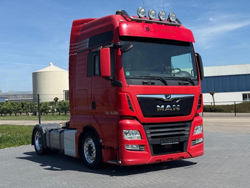 MAN 18.500 FULL AIR, ALCOA, TV, INVERTER, MICROWAVE, TOP. - Trekkvogn: bilde 1 MAN 18.500 FULL AIR, ALCOA, TV, INVERTER, MICROWAVE, TOP. - Trekkvogn: bilde 1