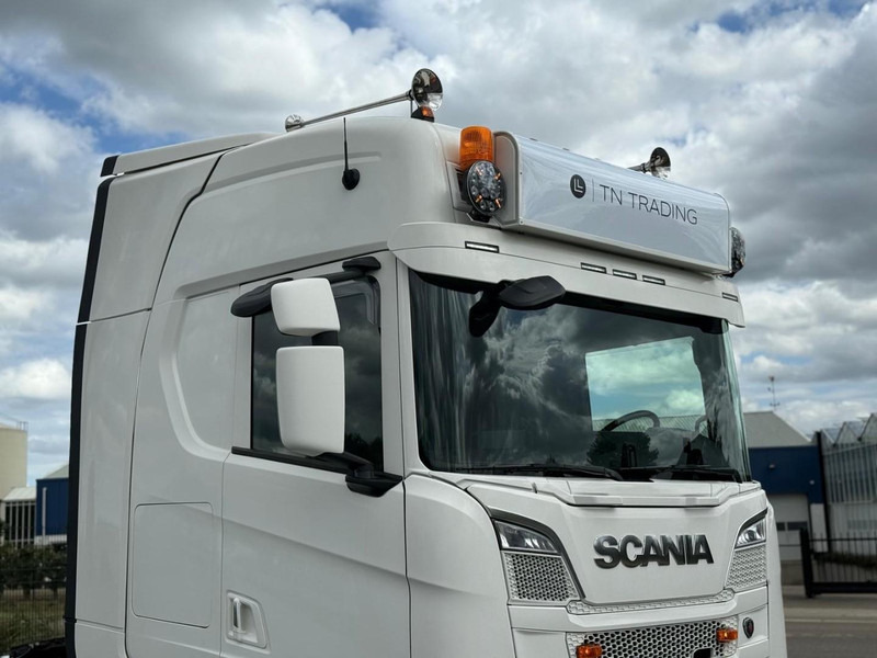 Scania R580 V8 NGS 3.15WB, RETARDER, VOLLUCHT, LEER, LED, KING OF THE ROAD. - Trekkvogn: bilde 2 Scania R580 V8 NGS 3.15WB, RETARDER, VOLLUCHT, LEER, LED, KING OF THE ROAD. - Trekkvogn: bilde 2