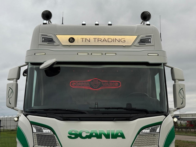 Scania R660 FULL AIR, LEATHER, ALCOA, SHOW INTERIOR, TOP. - Trekkvogn: bilde 4 Scania R660 FULL AIR, LEATHER, ALCOA, SHOW INTERIOR, TOP. - Trekkvogn: bilde 4