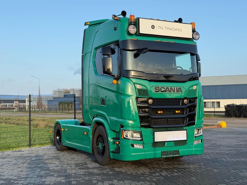 Scania S450 LEATHER, NEW CONDITION, RETARDER, LOW MILEAGE. - Trekkvogn: bilde 1 Scania S450 LEATHER, NEW CONDITION, RETARDER, LOW MILEAGE. - Trekkvogn: bilde 1