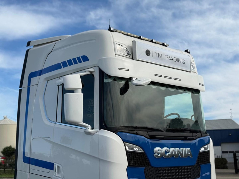 Scania S650 V8 NGS 2.95WB, PTO VOORBEREIDING, VOLLUCHT, KING OF THE ROAD, RETARDER, LEER. - Trekkvogn: bilde 2 Scania S650 V8 NGS 2.95WB, PTO VOORBEREIDING, VOLLUCHT, KING OF THE ROAD, RETARDER, LEER. - Trekkvogn: bilde 2