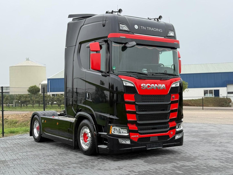 Scania S770 VOLLUCHT, LEER, RETARDER, 2 TANKS, PARK COOL. - Trekkvogn: bilde 1 Scania S770 VOLLUCHT, LEER, RETARDER, 2 TANKS, PARK COOL. - Trekkvogn: bilde 1