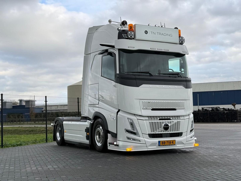 Volvo FH 13.460XL NEW, FULL AIR, ALCOA, HYDRAULIC, XL, SHOW, FULL. - Trekkvogn: bilde 1 Volvo FH 13.460XL NEW, FULL AIR, ALCOA, HYDRAULIC, XL, SHOW, FULL. - Trekkvogn: bilde 1