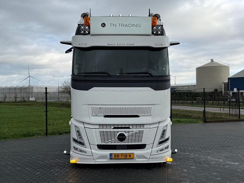 Volvo FH 13.460XL NEW, FULL AIR, ALCOA, HYDRAULIC, XL, SHOW, FULL. - Trekkvogn: bilde 3 Volvo FH 13.460XL NEW, FULL AIR, ALCOA, HYDRAULIC, XL, SHOW, FULL. - Trekkvogn: bilde 3
