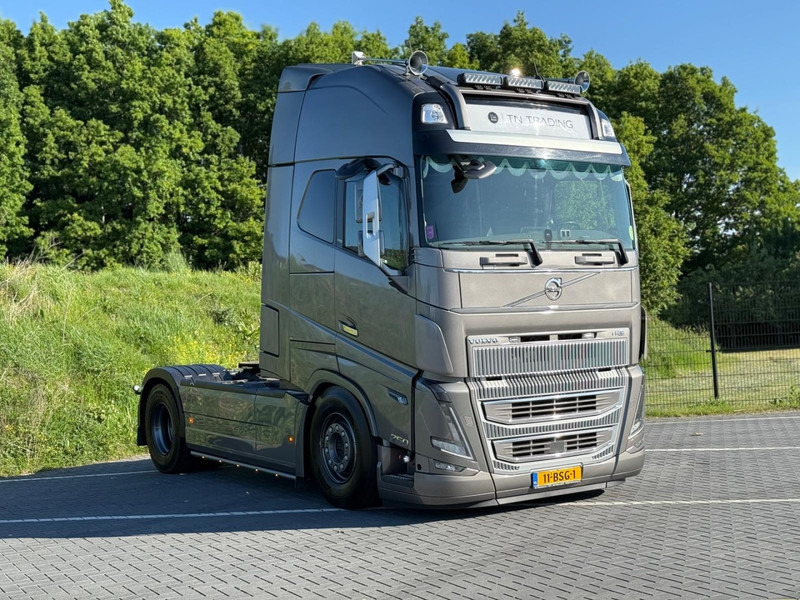 Volvo FH 16.750 FULL AIR, LEATHER, RETARDER, IPARK COOL, FULL! - Trekkvogn: bilde 2 Volvo FH 16.750 FULL AIR, LEATHER, RETARDER, IPARK COOL, FULL! - Trekkvogn: bilde 2