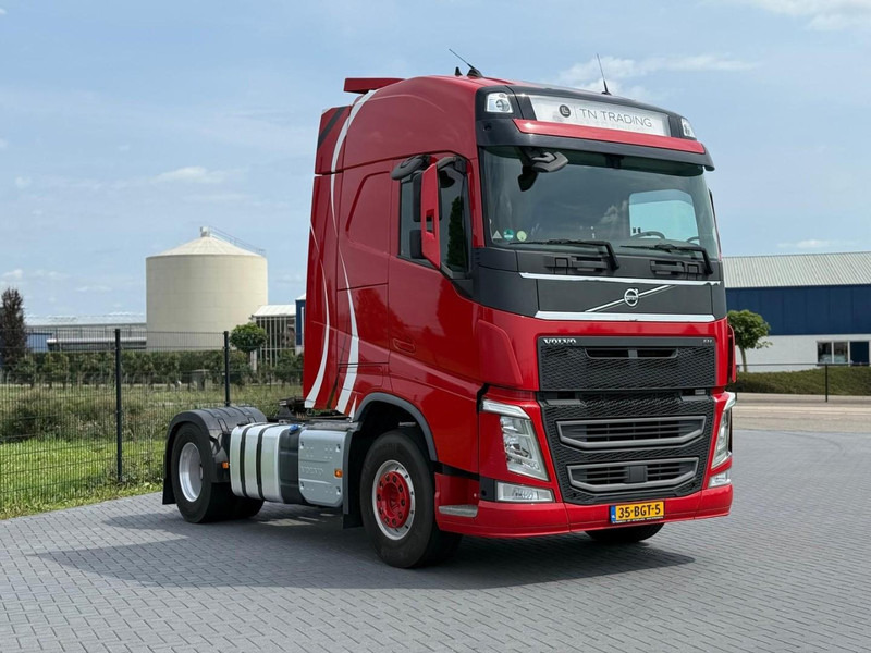 Volvo FH13.420 ADR, SMART TACHO 2, NL TRUCK, ALCOA, STEEL/AIR, PERFECT CONDITION, 2X TANK. - Trekkvogn: bilde 1 Volvo FH13.420 ADR, SMART TACHO 2, NL TRUCK, ALCOA, STEEL/AIR, PERFECT CONDITION, 2X TANK. - Trekkvogn: bilde 1