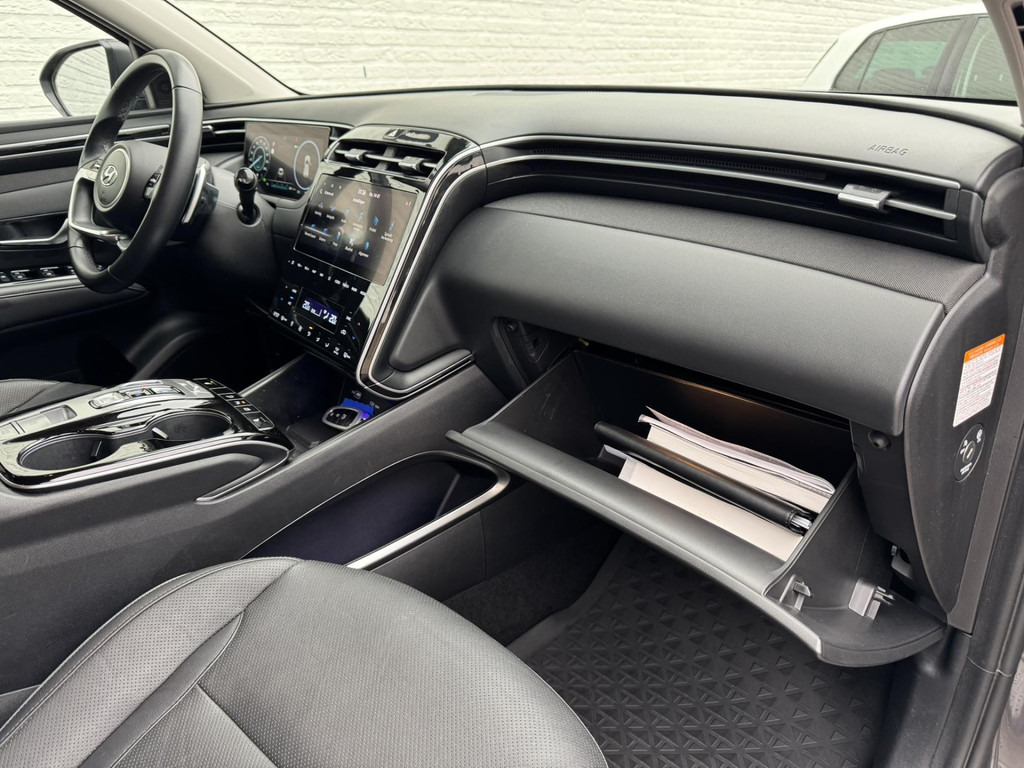 SUV Hyundai Tucson-1.6 T-GDI HEV Adaptive cruise Climate control Stoelverwarming Full LED Keyless Apple / Android Camera: bilde 36 SUV Hyundai Tucson-1.6 T-GDI HEV Adaptive cruise Climate control Stoelverwarming Full LED Keyless Apple / Android Camera: bilde 36