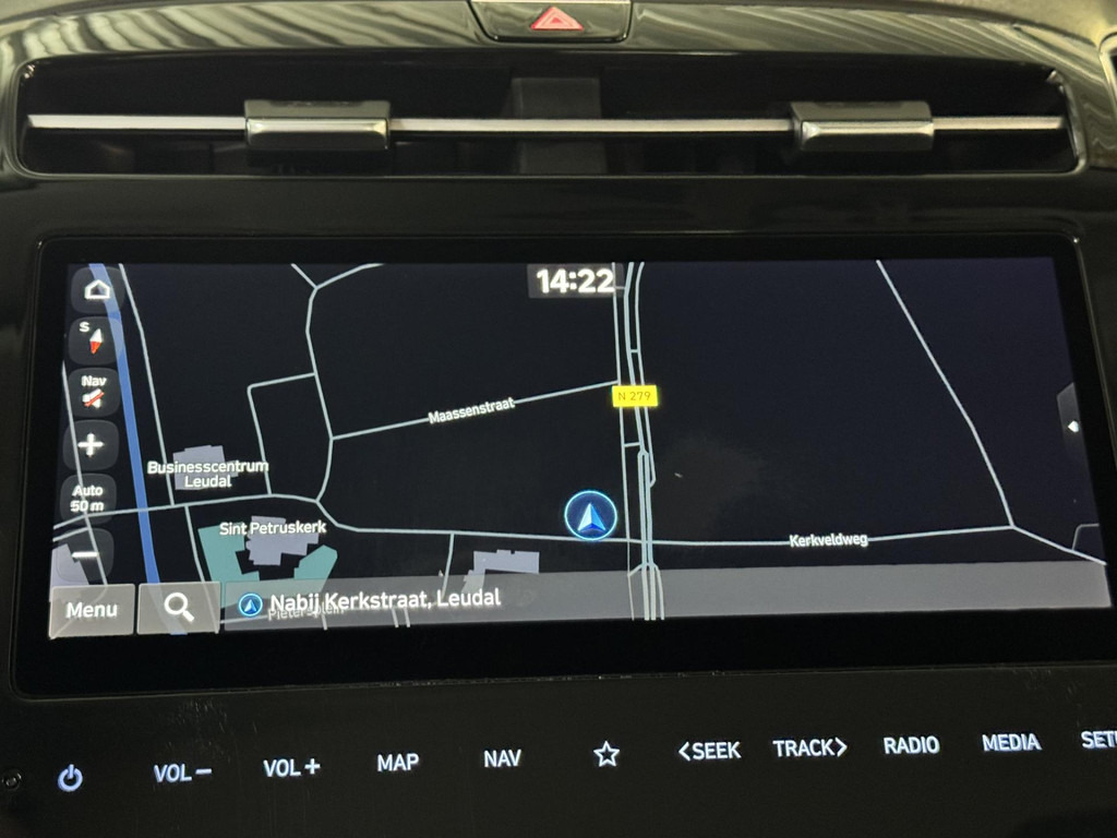 SUV Hyundai Tucson-1.6 T-GDI HEV Adaptive cruise Climate control Stoelverwarming Full LED Keyless Apple / Android Camera: bilde 28 SUV Hyundai Tucson-1.6 T-GDI HEV Adaptive cruise Climate control Stoelverwarming Full LED Keyless Apple / Android Camera: bilde 28