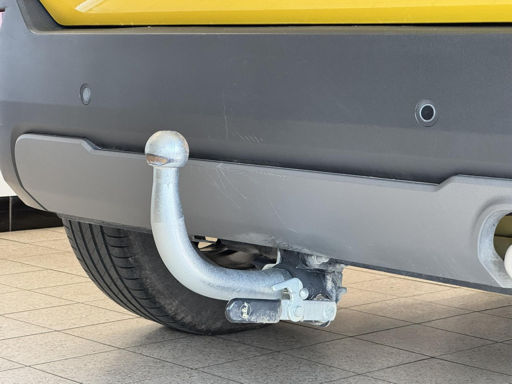 Jeep Avenger-1.2 Altitude Adaptive cruise control Climate control Parkeersensor achter DAB radio - SUV: bilde 3 Jeep Avenger-1.2 Altitude Adaptive cruise control Climate control Parkeersensor achter DAB radio - SUV: bilde 3