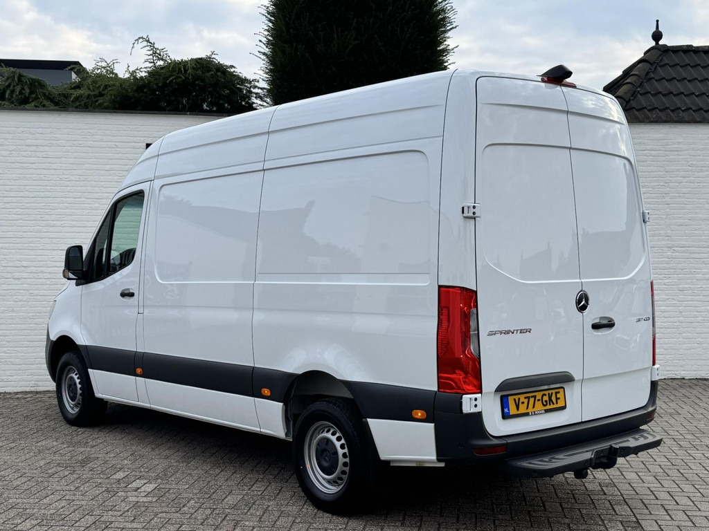 Mercedes-Benz Sprinter-317 1.9 CDI L2 9G laadruimte bekleed Leder Camera Clima M-bux media systeem DAB - Kassebil: bilde 4 Mercedes-Benz Sprinter-317 1.9 CDI L2 9G laadruimte bekleed Leder Camera Clima M-bux media systeem DAB - Kassebil: bilde 4