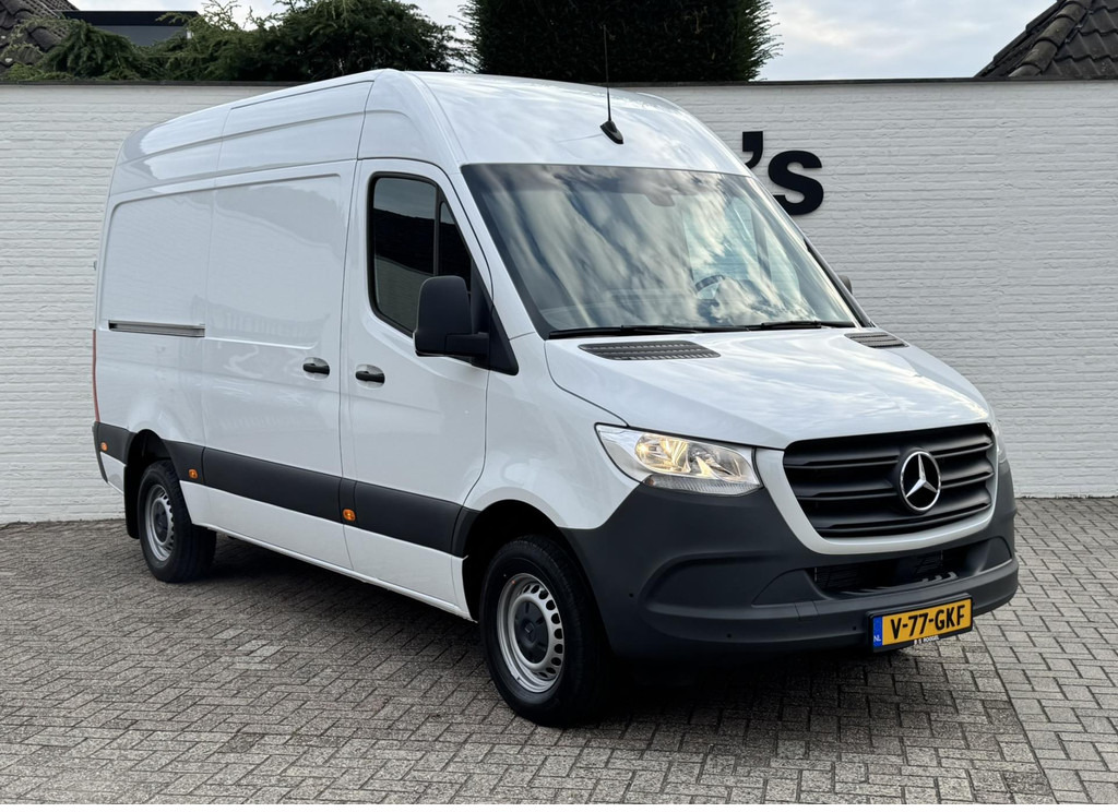 Mercedes-Benz Sprinter-317 1.9 CDI L2 9G laadruimte bekleed Leder Camera Clima M-bux media systeem DAB - Kassebil: bilde 5 Mercedes-Benz Sprinter-317 1.9 CDI L2 9G laadruimte bekleed Leder Camera Clima M-bux media systeem DAB - Kassebil: bilde 5