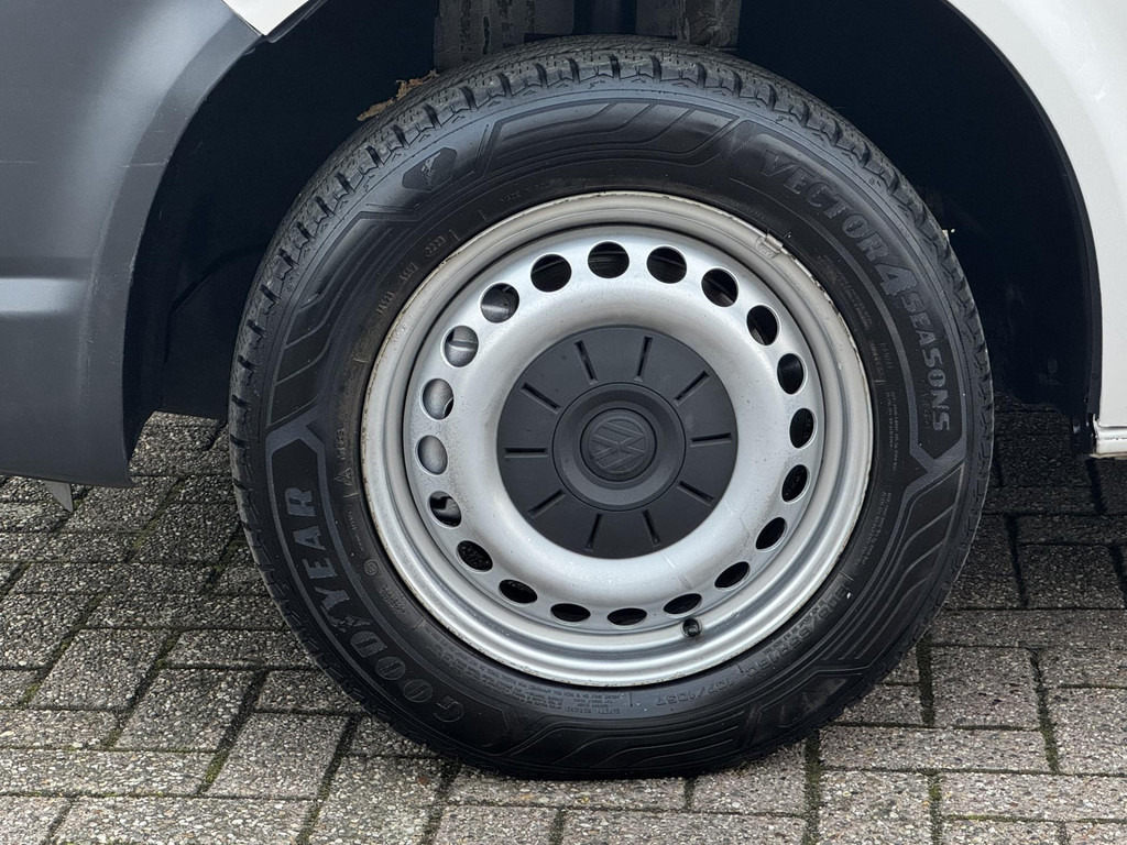 Volkswagen Transporter Kombi-T6 2.0 TDI 9 persoons Cruise control Airco Verwarmbare buitenspiegels - Persontransport: bilde 4 Volkswagen Transporter Kombi-T6 2.0 TDI 9 persoons Cruise control Airco Verwarmbare buitenspiegels - Persontransport: bilde 4