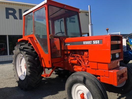 Renault 551 2RM TRACTEUR CABINE - Traktor: bilde 1 Renault 551 2RM TRACTEUR CABINE - Traktor: bilde 1