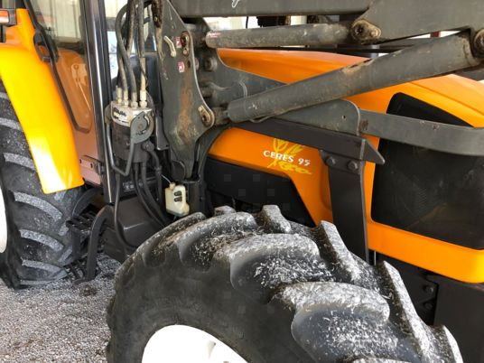 Renault CERES 95 X TRACTEUR + CHARGEUR MX80 - Traktor: bilde 5 Renault CERES 95 X TRACTEUR + CHARGEUR MX80 - Traktor: bilde 5