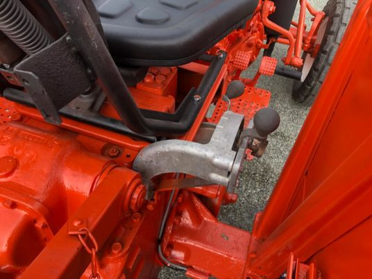 Renault SUPER 3 D tracteur à 8 500 € exo de tva - Traktor: bilde 5 Renault SUPER 3 D tracteur à 8 500 € exo de tva - Traktor: bilde 5