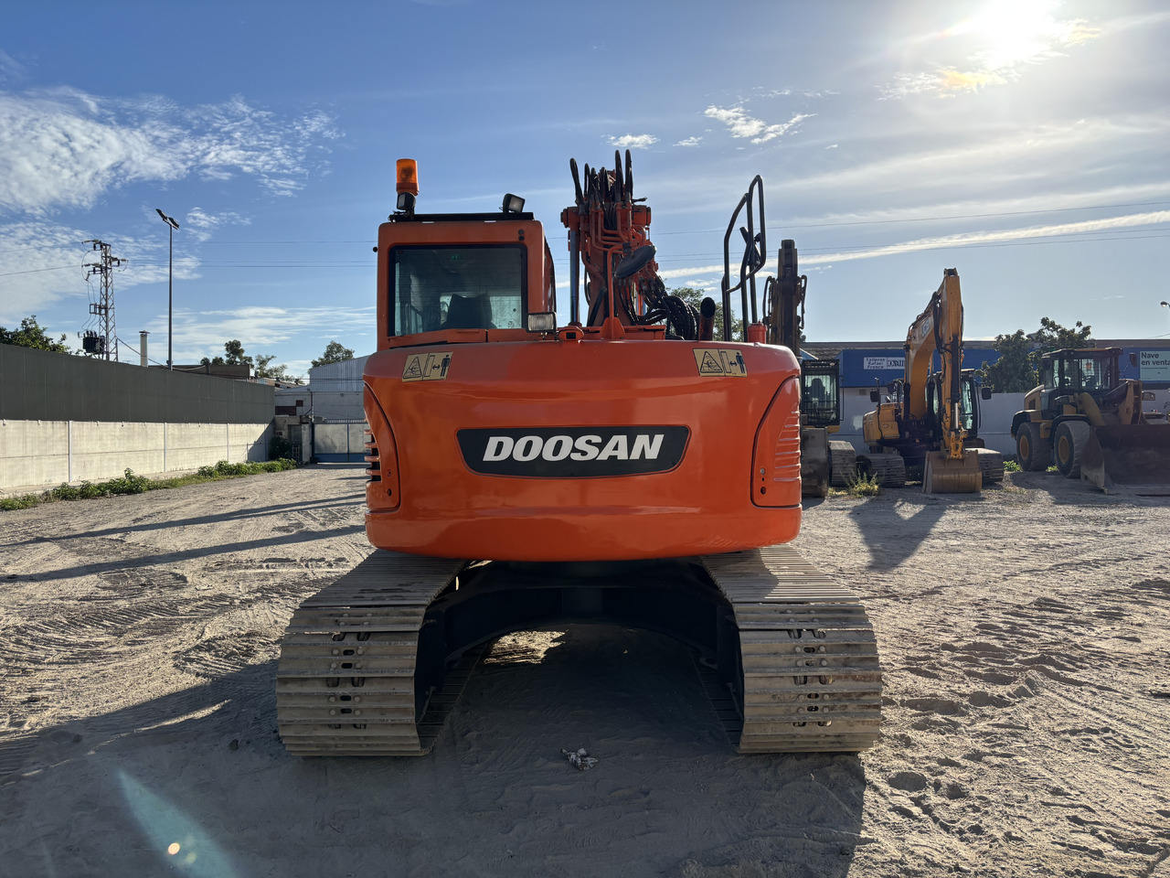 DOOSAN DX140-3 - Beltegraver: bilde 4 DOOSAN DX140-3 - Beltegraver: bilde 4