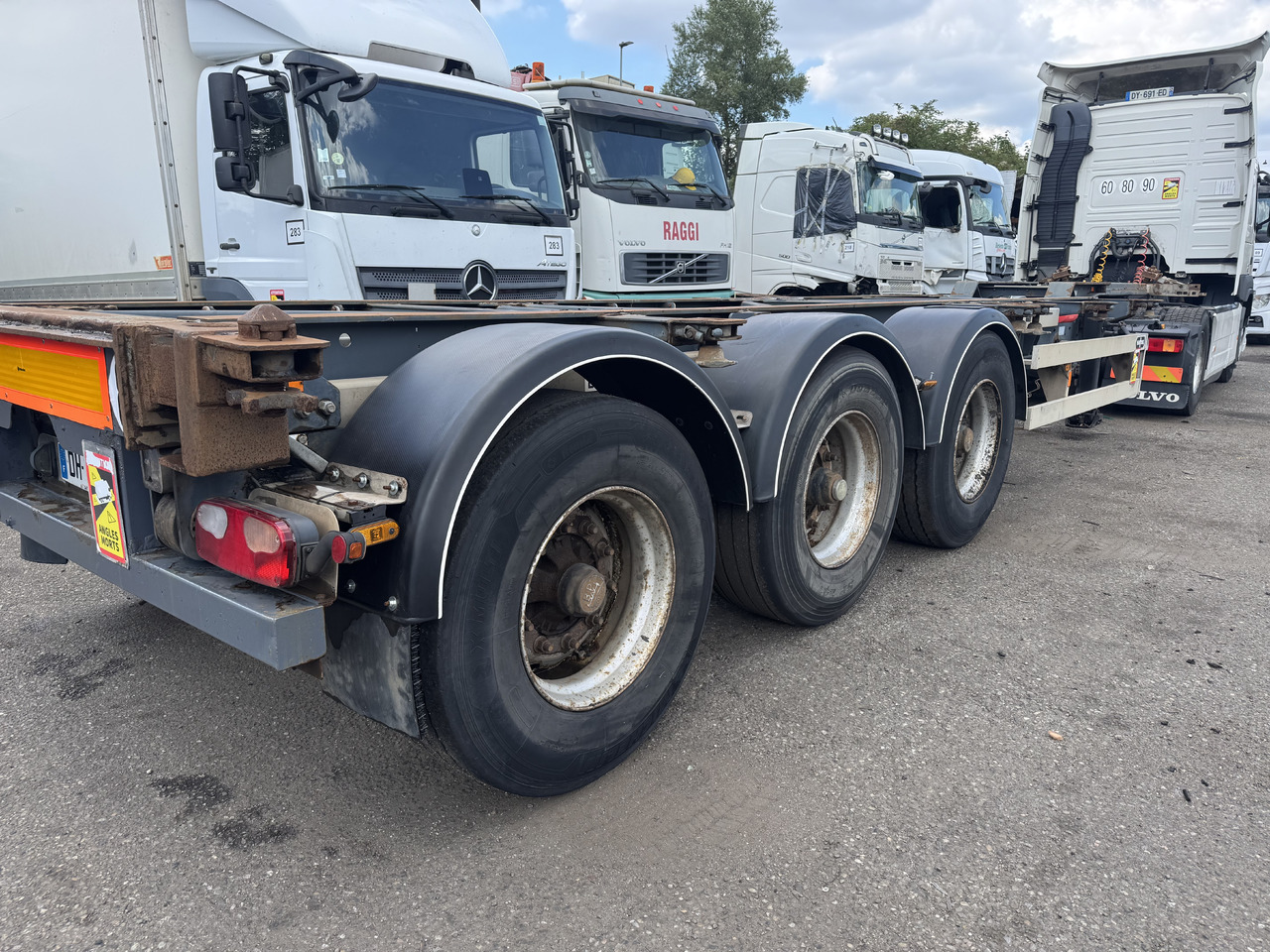 VAN HOOL Porte containers - Container-transport/ Vekselflak semitrailer: bilde 2 VAN HOOL Porte containers - Container-transport/ Vekselflak semitrailer: bilde 2