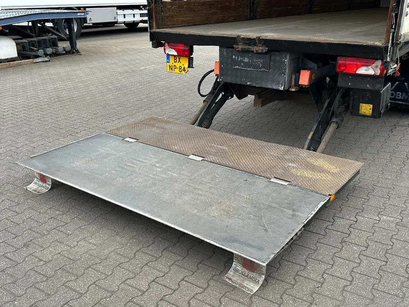 Scania R270 4x2 Schuifzeil / Laadklep / Euro 4 - Kapellbil: bilde 5 Scania R270 4x2 Schuifzeil / Laadklep / Euro 4 - Kapellbil: bilde 5