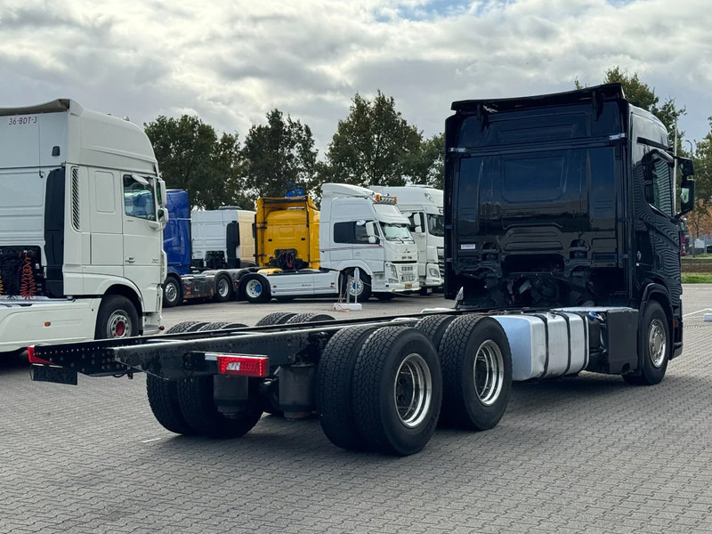 Scania R650 V8 6x4 Chassis Retarder WB 4.50 Only 465tkm! - Chassis lastebil: bilde 4 Scania R650 V8 6x4 Chassis Retarder WB 4.50 Only 465tkm! - Chassis lastebil: bilde 4
