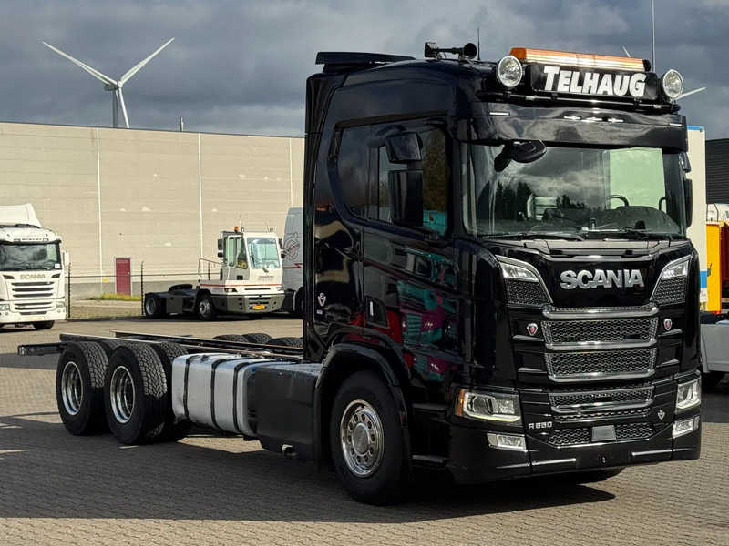 Scania R650 V8 6x4 Chassis Retarder WB 4.50 Only 465tkm! - Chassis lastebil: bilde 3 Scania R650 V8 6x4 Chassis Retarder WB 4.50 Only 465tkm! - Chassis lastebil: bilde 3