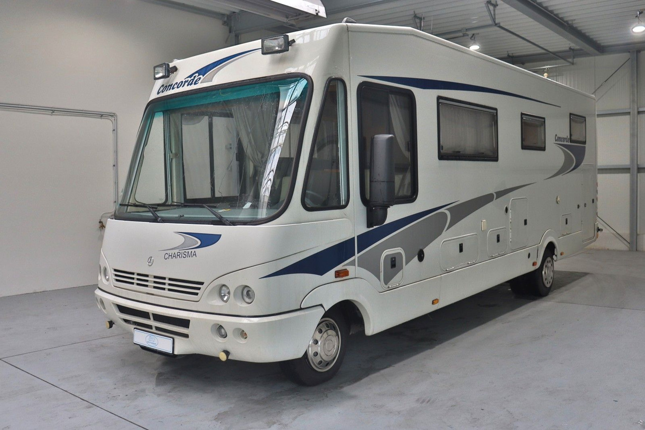 Concorde Charisma I 880 F/Automatik/Festbett/Klima/Solar Concorde Charisma I 880 F/Automatik/Festbett/Klima/Solar - Helintegrert bobil: bilde 2 Concorde Charisma I 880 F/Automatik/Festbett/Klima/Solar Concorde Charisma I 880 F/Automatik/Festbett/Klima/Solar - Helintegrert bobil: bilde 2