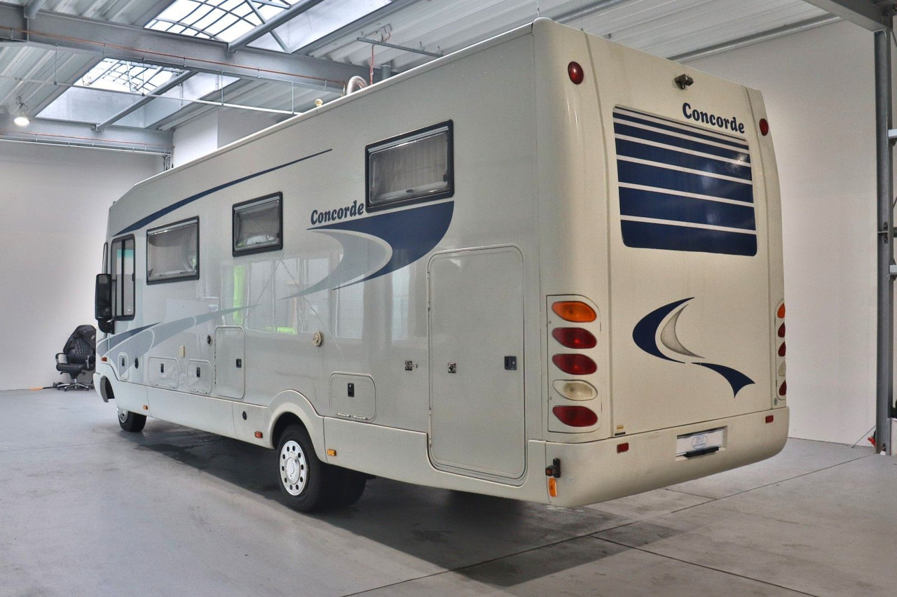 Concorde Charisma I 880 F/Automatik/Festbett/Klima/Solar Concorde Charisma I 880 F/Automatik/Festbett/Klima/Solar - Helintegrert bobil: bilde 3 Concorde Charisma I 880 F/Automatik/Festbett/Klima/Solar Concorde Charisma I 880 F/Automatik/Festbett/Klima/Solar - Helintegrert bobil: bilde 3