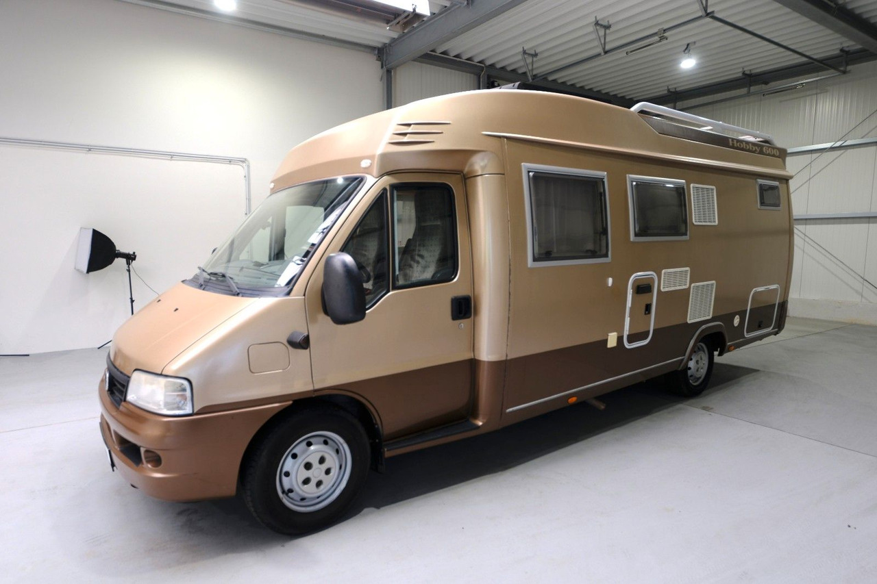 Hobby T 690 GES/Einzelbetten/2xKlima/Solar/Garage/AHK - Halvintegrert bobil: bilde 2 Hobby T 690 GES/Einzelbetten/2xKlima/Solar/Garage/AHK - Halvintegrert bobil: bilde 2