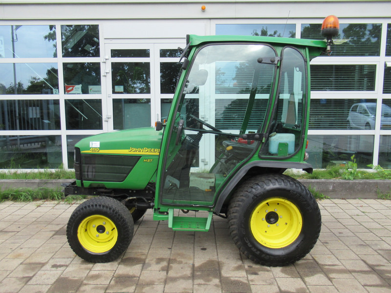John Deere 4110 4WD 4x4 Hydrostaat Cabine - Traktor: bilde 2 John Deere 4110 4WD 4x4 Hydrostaat Cabine - Traktor: bilde 2