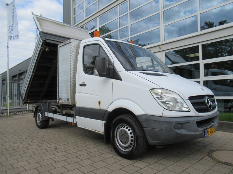 Mercedes-Benz Sprinter 310 2.2 CDI 70KW 366 3-Z./S./W. Kipper Tipper - Varebil med tipp: bilde 4 Mercedes-Benz Sprinter 310 2.2 CDI 70KW 366 3-Z./S./W. Kipper Tipper - Varebil med tipp: bilde 4