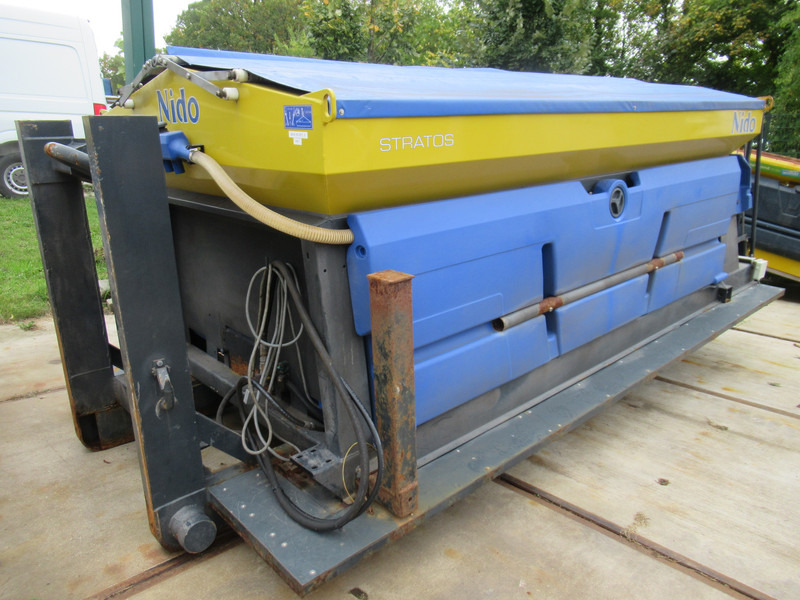 NIDO STRATOS B50-36 VESN-600P 5M3 + 2.400L Salzstreuer Salt Spreader - Sandstrøer: bilde 2 NIDO STRATOS B50-36 VESN-600P 5M3 + 2.400L Salzstreuer Salt Spreader - Sandstrøer: bilde 2