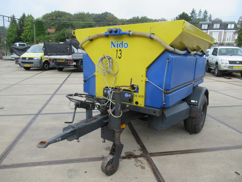 NIDO Stratos B17KR-21 AWCLN-350 1,7M3 + 850L Salzstreuer Zoutstrooier Saltspreader - Sandstrøer: bilde 4 NIDO Stratos B17KR-21 AWCLN-350 1,7M3 + 850L Salzstreuer Zoutstrooier Saltspreader - Sandstrøer: bilde 4