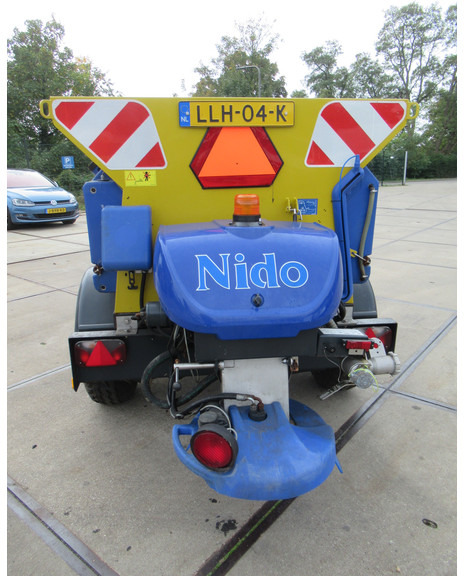 NIDO Stratos B17KR-21 AWCLN-350 1,7M3 + 850L Salzstreuer Zoutstrooier Saltspreader - Sandstrøer: bilde 5 NIDO Stratos B17KR-21 AWCLN-350 1,7M3 + 850L Salzstreuer Zoutstrooier Saltspreader - Sandstrøer: bilde 5