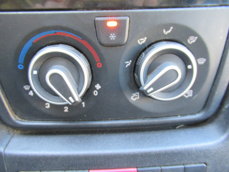 Små varebil, Varebil med dobbelt førerhus Peugeot Boxer 330 2.2 HDI 96KW L1H P+ DOKA Dubbelcabine AIRCO: bilde 11 Små varebil, Varebil med dobbelt førerhus Peugeot Boxer 330 2.2 HDI 96KW L1H P+ DOKA Dubbelcabine AIRCO: bilde 11