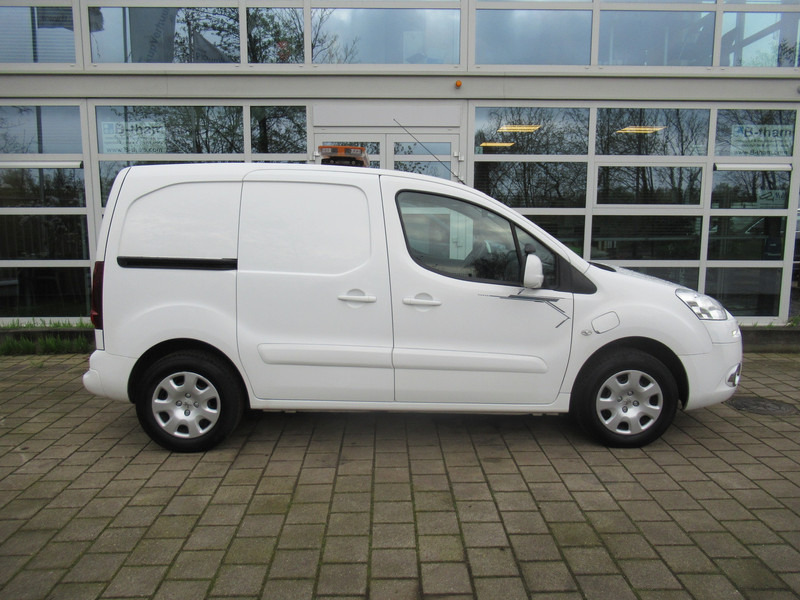 Peugeot Partner Full Electric Venturi Origin 3-Zit / Seat - Små varebil, Elektrisk varebil: bilde 2 Peugeot Partner Full Electric Venturi Origin 3-Zit / Seat - Små varebil, Elektrisk varebil: bilde 2