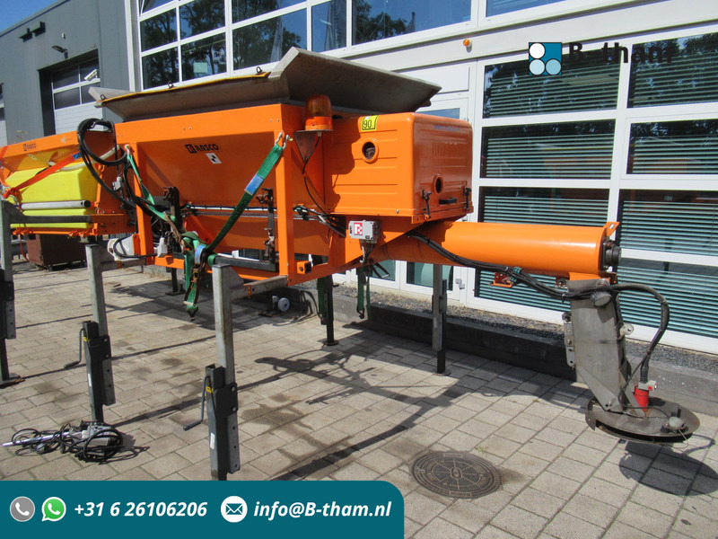 RASCO JUNIOR 1.0M + HONDA Motor - Engine Salt Salz ROTACIJSKI POSIPAC - Sandstrøer: bilde 1 RASCO JUNIOR 1.0M + HONDA Motor - Engine Salt Salz ROTACIJSKI POSIPAC - Sandstrøer: bilde 1